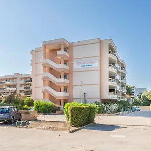 https://residence-les-platanes.fr-provencehotel.com