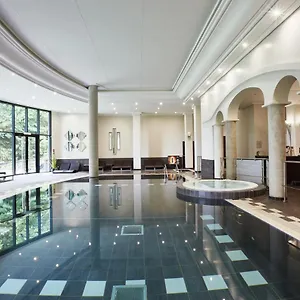 Hotel & Le Pavillon